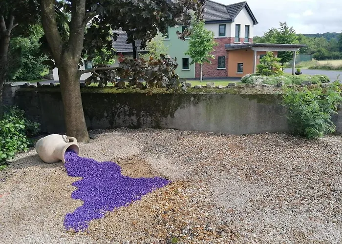 Tess's R95k6n1 Is Unsuitable For Children Under 12 Years Old