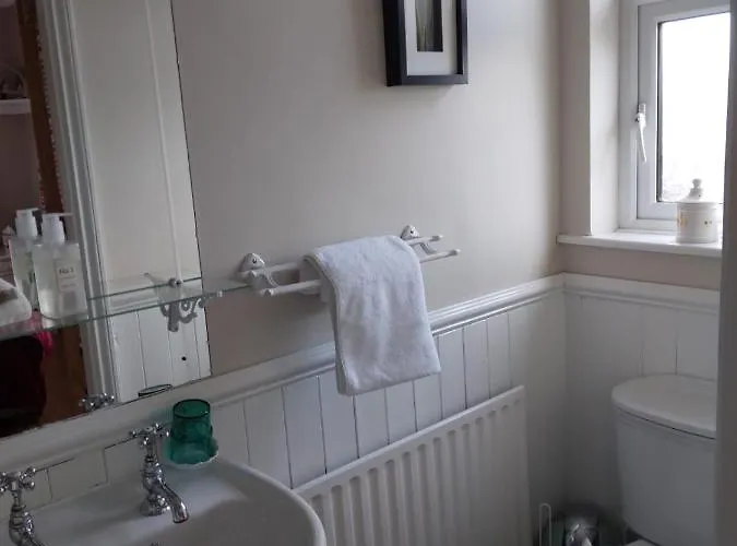 Tess's R95k6n1 Is Unsuitable For Children Under 12 Years Old